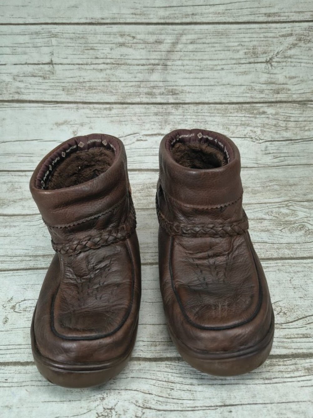 Manitobah Mukluks Brown Waterproof Leather Ankle Boots Women’s 8 Men’s 6